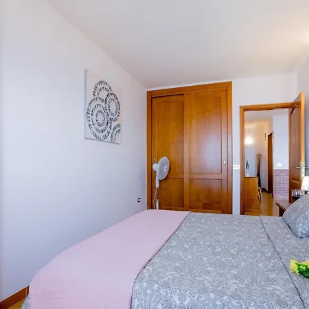 Front Line Ocean View 2bed Wi-fi Your *