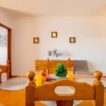 Front Line Ocean View 2bed Wi-fi Your *